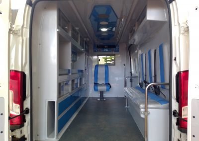 interior ambulancia urbana fabricación en lima